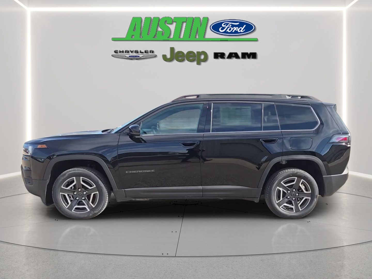 2026 Jeep Cherokee — side profile view